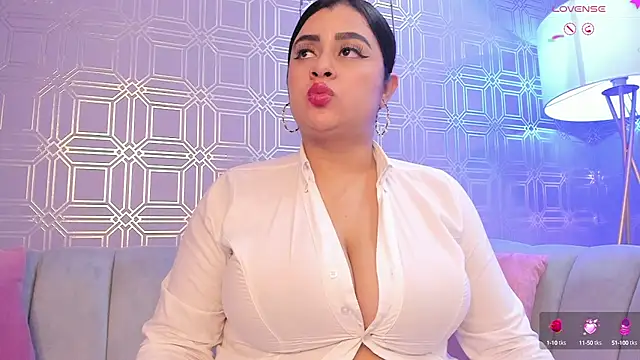 Snapshot of Emilyboobss chatting on March 13, 2025, 8:59 am Emilyboobss online show from March 13, 2025, 8:59 am