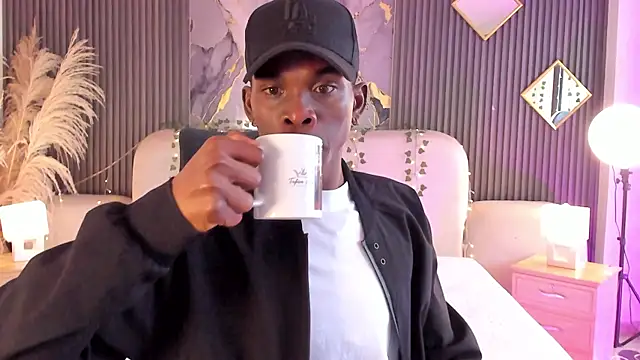 JacksonMuller  online show from February 9, 2026, 1:37 pm