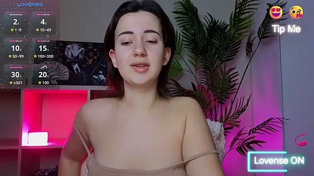 SweetieKendl online show from March 26, 2026, 10:37 pm