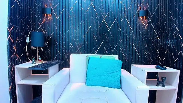 jeic 18 online show from November 5, 2025, 7:14 pm