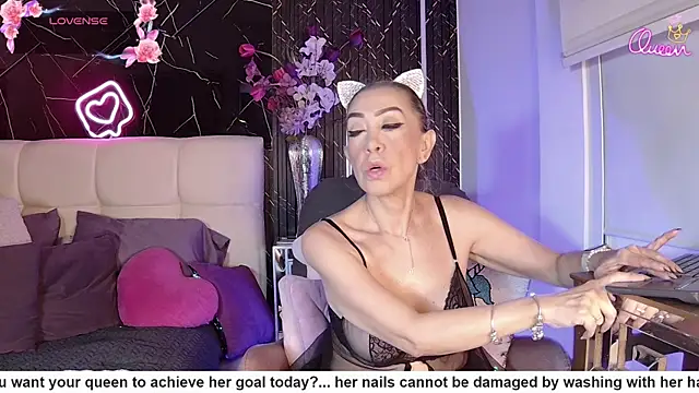 EvelinaGrey online show from May 18, 2026, 4:18 am