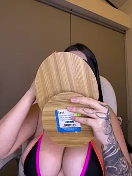 misslollipop04 online show from February 11, 2026, 4:39 am