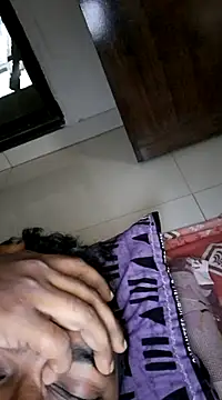 Snapshot of findmemylove chatting on January 13, 2025, 8:04 pm findmemylove online show from January 13, 2025, 8:04 pm