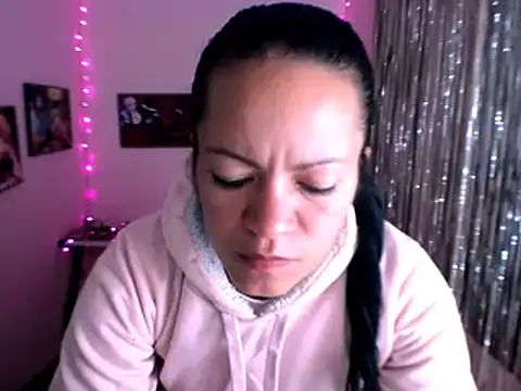 Cristal w online show from January 30, 2025, 3:29 pm