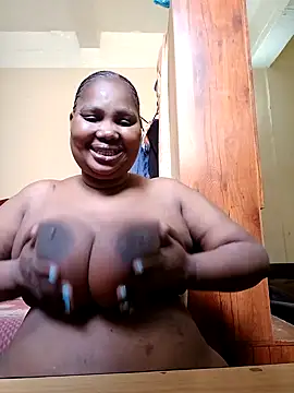 Snapshot of ThickSexyMelons chatting on February 6, 2025, 7:45 am ThickSexyMelons online show from February 6, 2025, 7:45 am