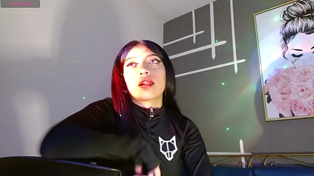 Ey im simone online show from October 10, 2025, 7:57 pm