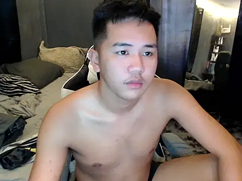 xgregor07 online show from October 28, 2025, 3:43 am