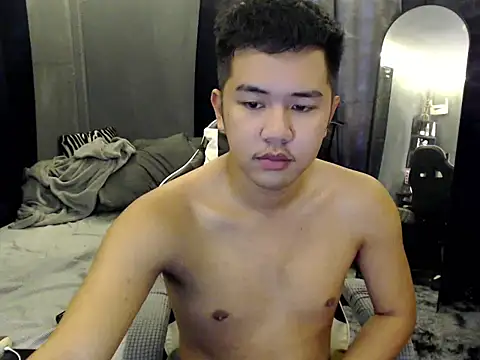 xgregor07 online show from November 2, 2025, 7:11 am