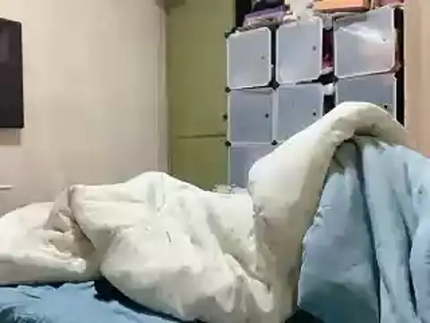 Snapshot of Beijing2000 chatting on January 10, 2025, 11:43 am Beijing2000 online show from January 10, 2025, 11:43 am