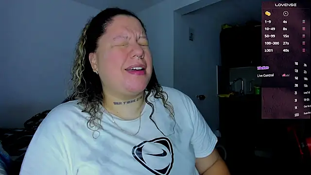 Snapshot of mariana_maze chatting on January 7, 2025, 6:48 am mariana maze online show from January 7, 2025, 6:48 am