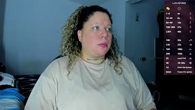 Snapshot of mariana_maze chatting on January 13, 2025, 6:38 am mariana maze online show from January 13, 2025, 6:38 am