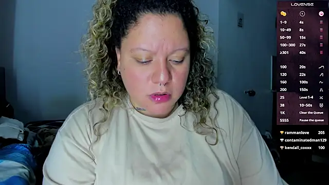 Snapshot of mariana_maze chatting on January 13, 2025, 9:41 am mariana maze online show from January 13, 2025, 9:41 am