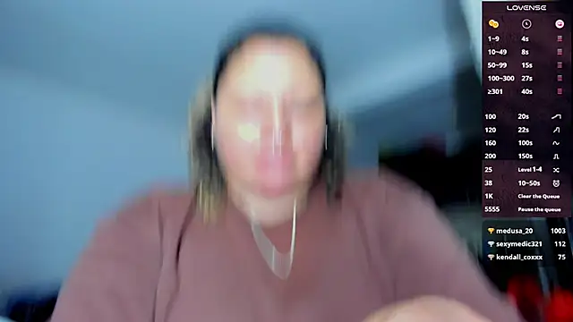 Snapshot of mariana_maze chatting on January 19, 2025, 8:07 am mariana maze online show from January 19, 2025, 8:07 am