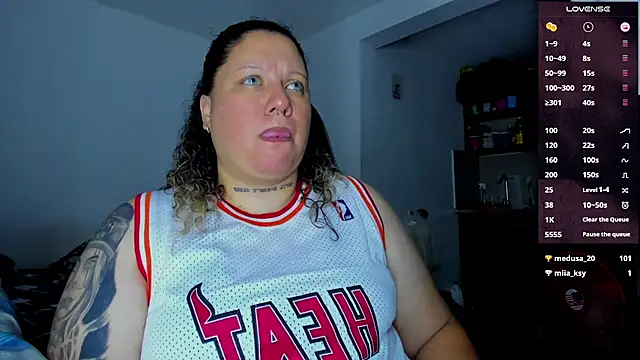 Snapshot of mariana_maze chatting on January 25, 2025, 8:10 am mariana maze online show from January 25, 2025, 8:10 am