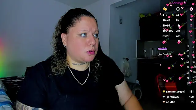 Snapshot of mariana_maze chatting on February 2, 2025, 1:30 pm mariana maze online show from February 2, 2025, 1:30 pm