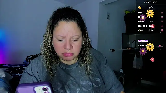 Snapshot of mariana_maze chatting on February 17, 2025, 5:47 am mariana maze online show from February 17, 2025, 5:47 am