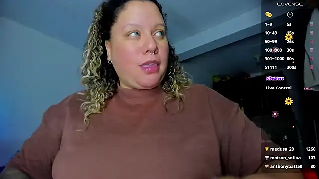 Snapshot of mariana_maze chatting on March 22, 2025, 9:13 am mariana maze online show from March 22, 2025, 9:13 am