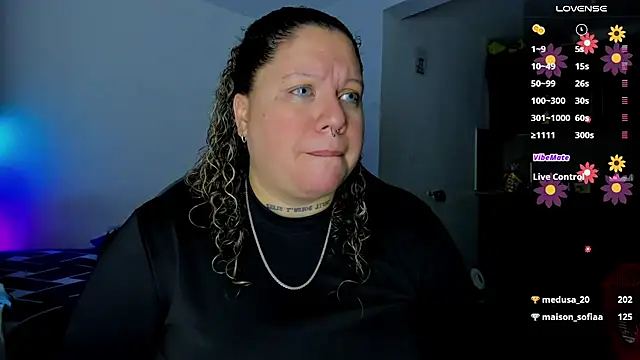 Snapshot of mariana_maze chatting on March 23, 2025, 7:53 am mariana maze online show from March 23, 2025, 7:53 am