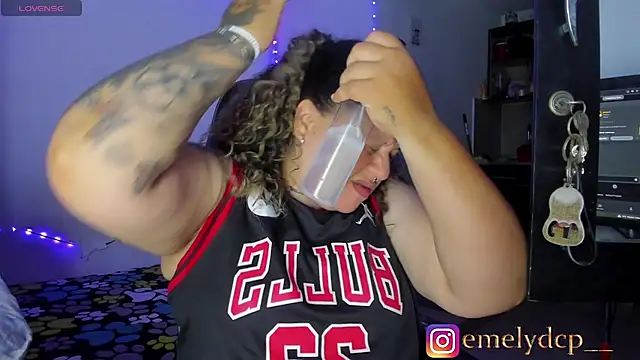 Snapshot of mariana_maze chatting on October 19, 2025, 5:41 am mariana maze online show from October 19, 2025, 5:41 am