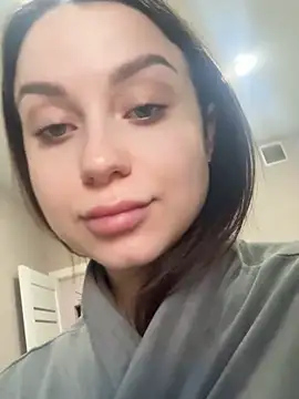 ellie ssexy online show from October 17, 2025, 4:26 am