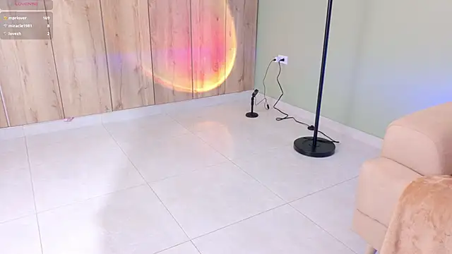 Snapshot of were-Naughty chatting on March 8, 2025, 7:53 pm were-Naughty online show from March 8, 2025, 7:53 pm