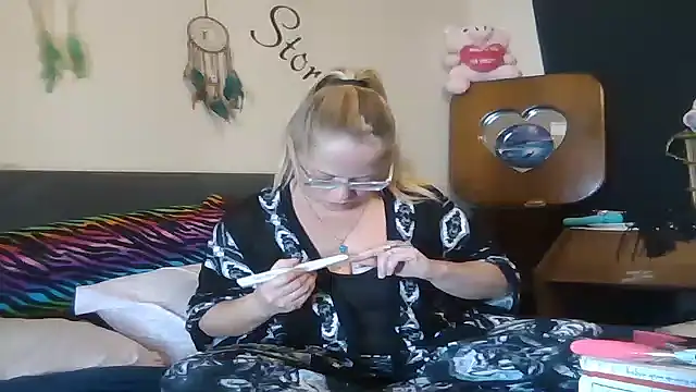 Toybox13 Pika online show from December 1, 2025, 9:31 pm