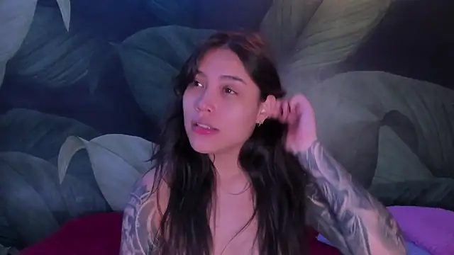 sweett dirty online show from December 17, 2025, 12:22 pm