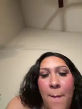 Lickplayofficial online show from April 17, 2026, 3:31 am