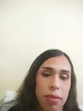 pretty ariiel online show from July 8, 2026, 10:47 pm
