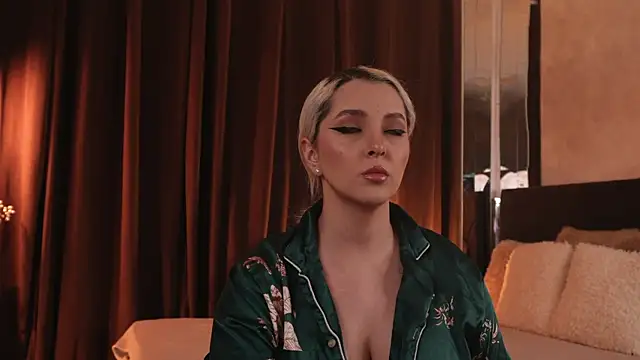 VictoriaMorrone online show from March 24, 2026, 11:32 pm