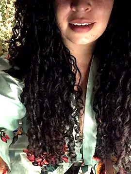 Snapshot of ShaeVictoria chatting on September 28, 2025, 12:38 am ShaeVictoria online show from September 28, 2025, 12:38 am