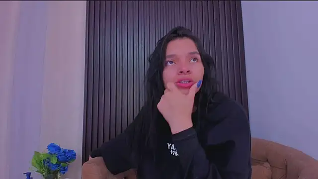 Snapshot of _shantal_smith chatting on September 8, 2025, 5:23 pm shantal smith online show from September 8, 2025, 5:23 pm