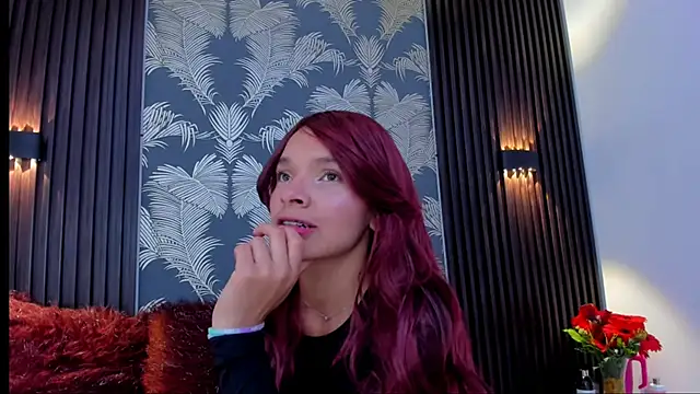 Snapshot of _shantal_smith chatting on November 4, 2025, 4:28 pm shantal smith online show from November 4, 2025, 4:28 pm