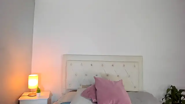 Snapshot of MELISSA_ALVAREZ chatting on November 1, 2025, 9:22 am MELISSA ALVAREZ online show from November 1, 2025, 9:22 am