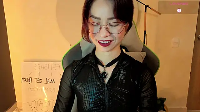 rosse 98  online show from May 7, 2026, 12:43 pm