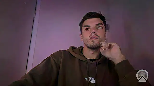 jessilin online show from November 1, 2025, 8:44 pm