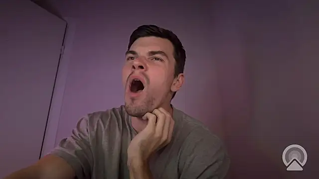 jessilin online show from November 11, 2025, 10:54 pm