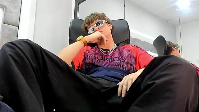 Snapshot of AnthonyAlso chatting on September 22, 2025, 8:00 pm AnthonyAlso online show from September 22, 2025, 8:00 pm