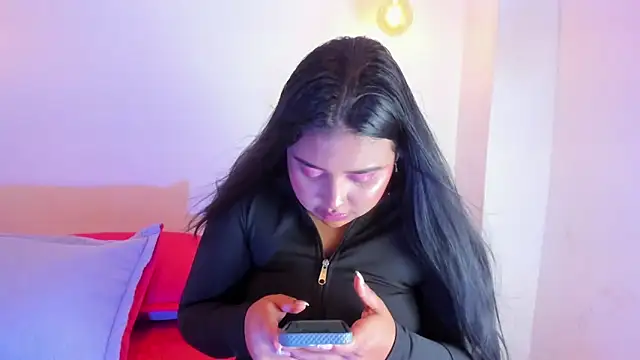 Snapshot of Emily_cooper20 chatting on February 7, 2025, 10:41 pm Emily cooper20 online show from February 7, 2025, 10:41 pm