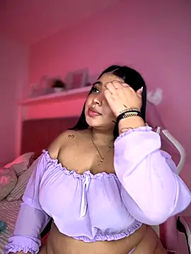 Emily cooper20 online show from November 2, 2025, 7:05 pm