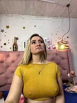 Snapshot of antonella87 chatting on January 30, 2025, 11:55 pm antonella87 online show from January 30, 2025, 11:55 pm