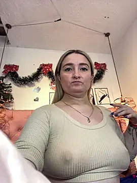 antonella87 online show from December 16, 2025, 9:42 pm