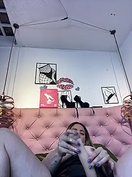 antonella87 online show from June 3, 2026, 11:32 pm