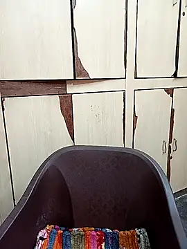 reemacouple007 online show from October 18, 2025, 7:53 am