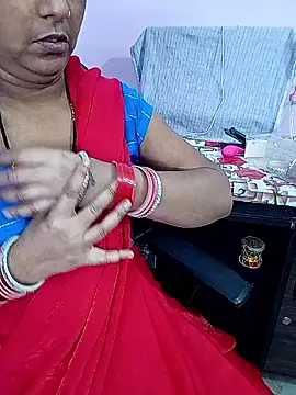 reemacouple007 online show from June 3, 2026, 5:21 am