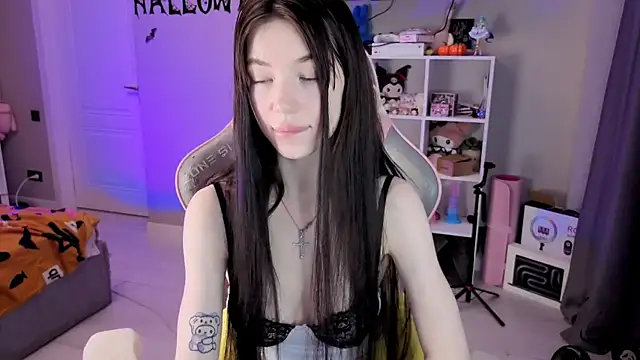 Snapshot of Aliceblush chatting on November 13, 2025, 3:55 pm Aliceblush online show from November 13, 2025, 3:55 pm