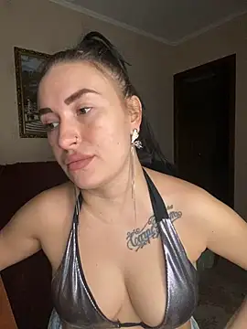 Roxana Bell online show from February 23, 2026, 7:55 pm