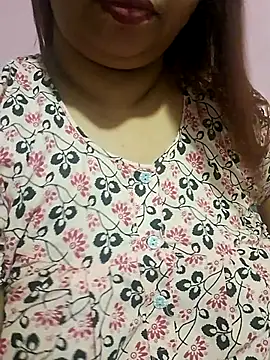 Ravina patil1 online show from April 12, 2026, 6:46 pm