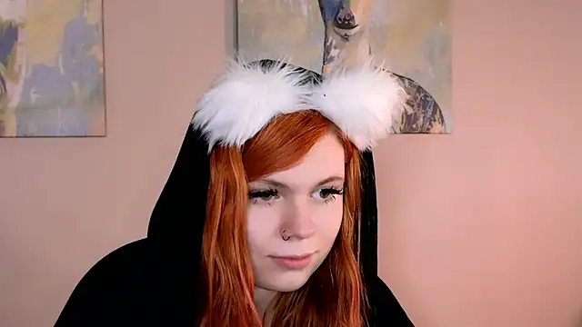 Snapshot of Tara_Renn chatting on February 11, 2025, 12:38 am Tara Renn online show from February 11, 2025, 12:38 am