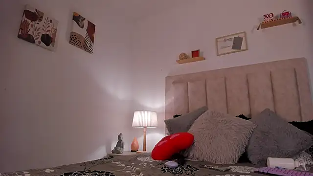 Avaline Blancx online show from February 27, 2025, 4:20 am